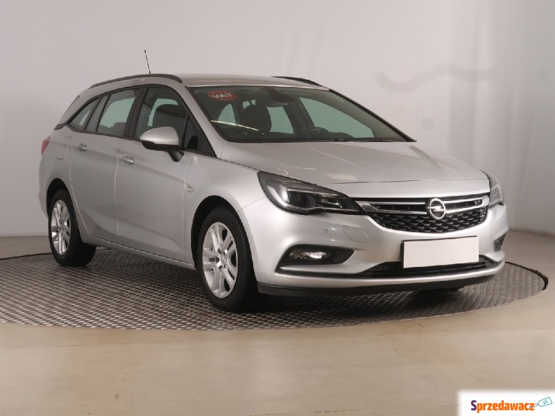 Opel Astra  Kombi 2017,  1.6 diesel - Na sprzedaż za 34 499 zł - Katowice