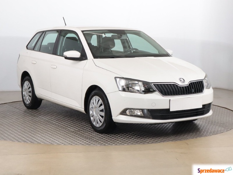 Skoda Fabia  Kombi 2015,  1.2 benzyna - Na sprzedaż za 37 999 zł - Zabrze