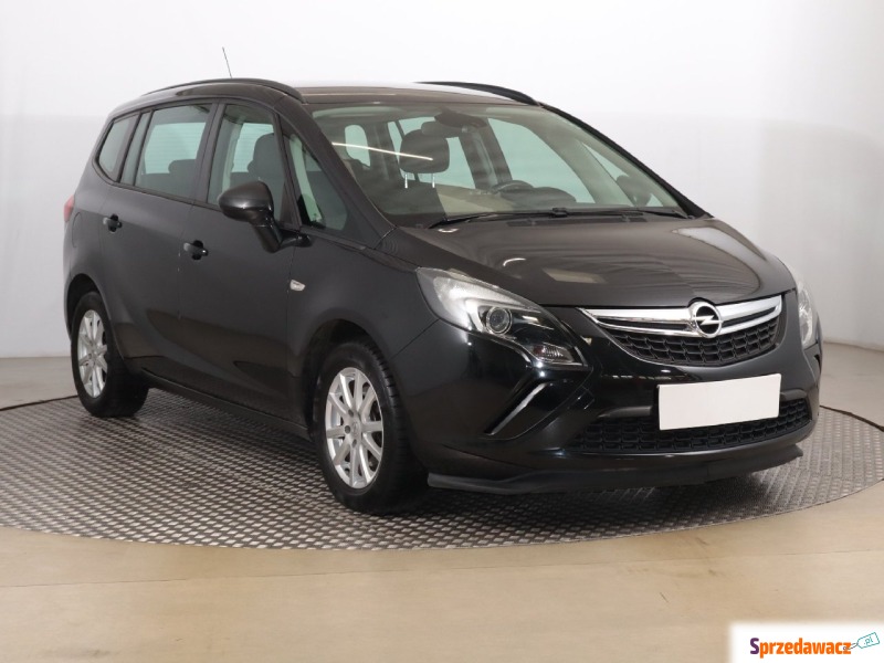 Opel Zafira  SUV 2012,  1.4 benzyna - Na sprzedaż za 33 999 zł - Zabrze