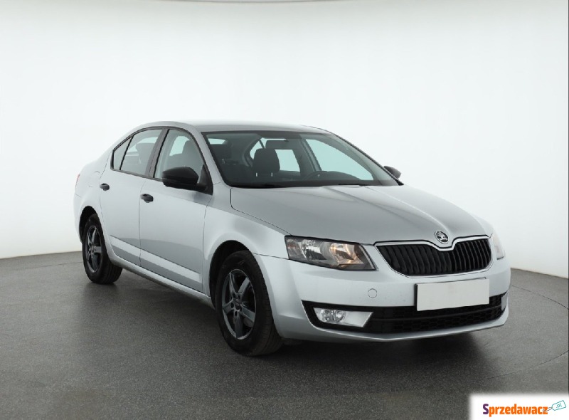 Skoda Octavia  Hatchback 2015,  1.6 diesel - Na sprzedaż za 32 999 zł - Piaseczno