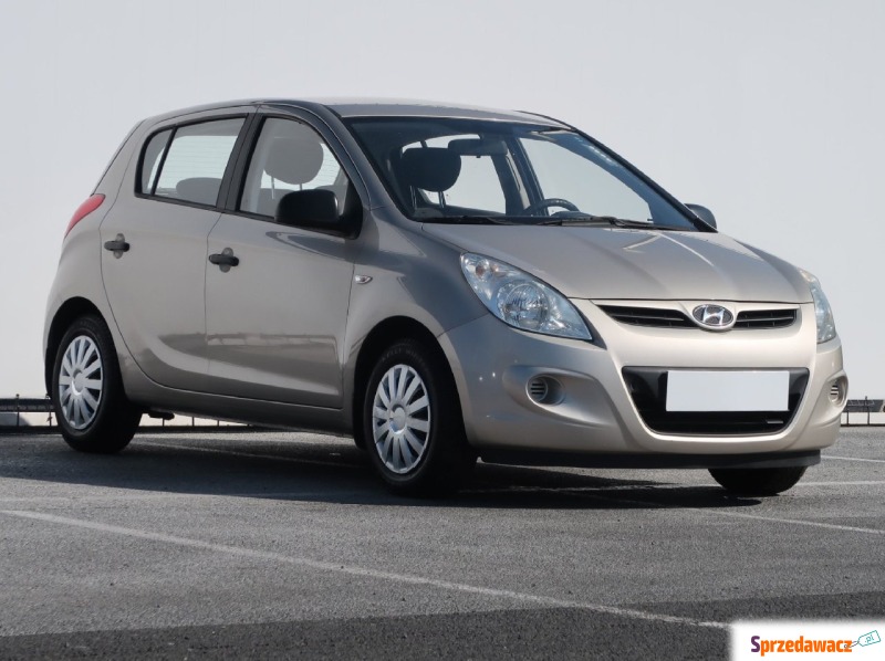 Hyundai i20  Hatchback 2010,  1.3 benzyna - Na sprzedaż za 12 999 zł - Lublin