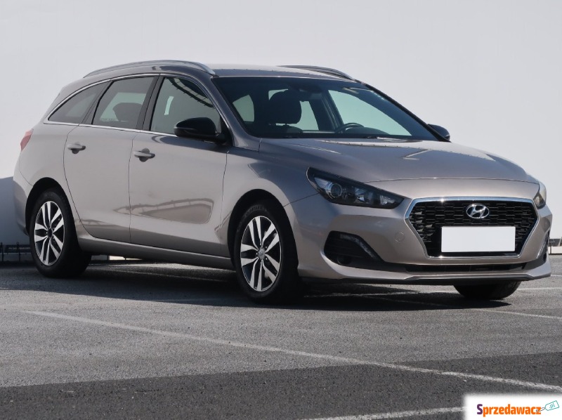 Hyundai i30  Kombi 2019,  1.4 benzyna - Na sprzedaż za 61 999 zł - Lublin