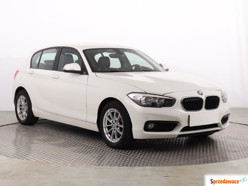 BMW Seria 1  Hatchback 2019,  1.5 benzyna - Na sprzedaż za 57 999 zł - Katowice