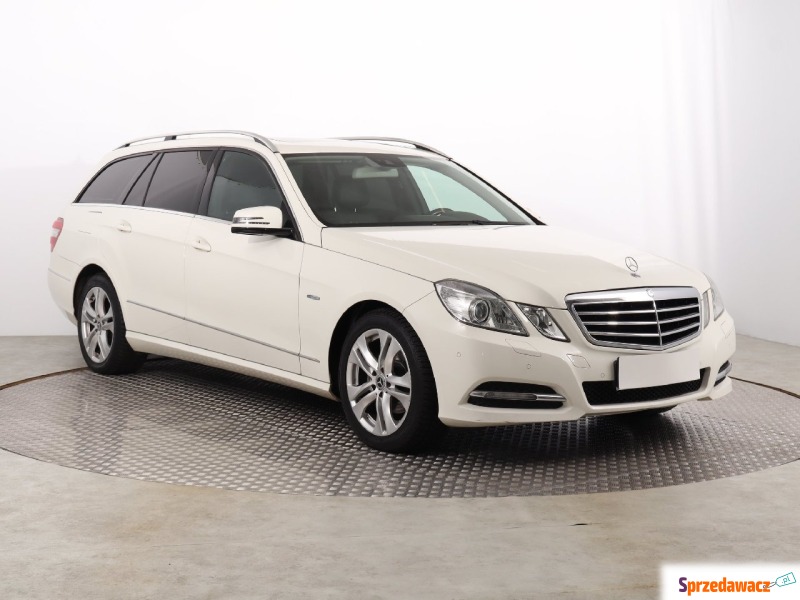 Mercedes E E 200 (184KM), 2011 - Samochody osobowe - Katowice