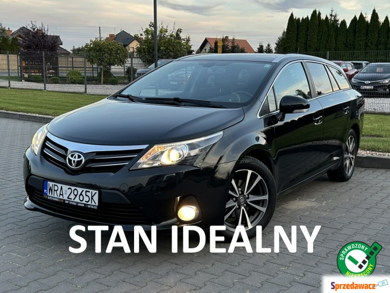 Toyota Avensis 2013,  1.8 benzyna - Na sprzedaż za 47 700 zł - Kotarwice