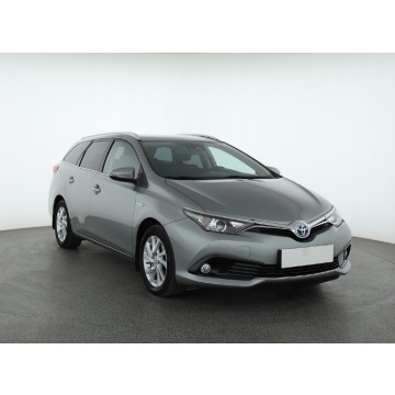 Toyota Auris Hybrid (136KM), 2018