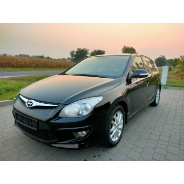 Hyundai i30 - 1.4 Benzyna 109KM Klimatronik Tempomat 139tys km