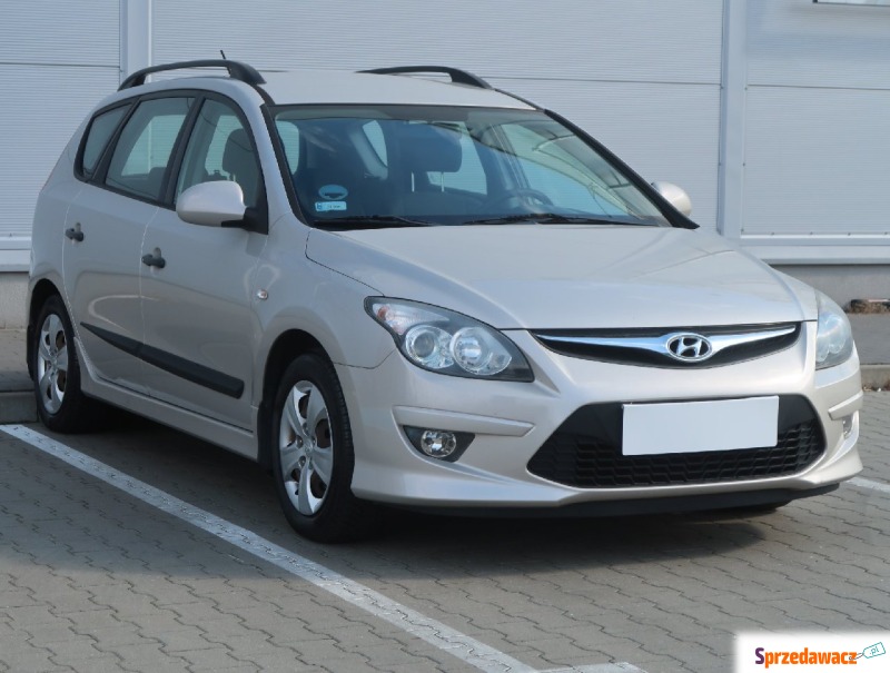 Hyundai i30  Kombi 2011,  1.4 benzyna+LPG - Na sprzedaż za 20 999 zł - Jelenia Góra