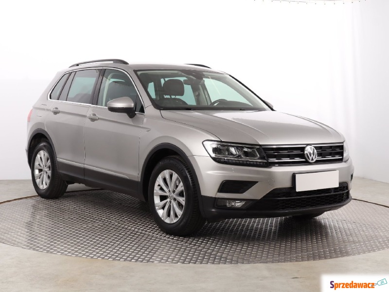 Volkswagen Tiguan  SUV 2018,  1.4 benzyna - Na sprzedaż za 97 999 zł - Katowice