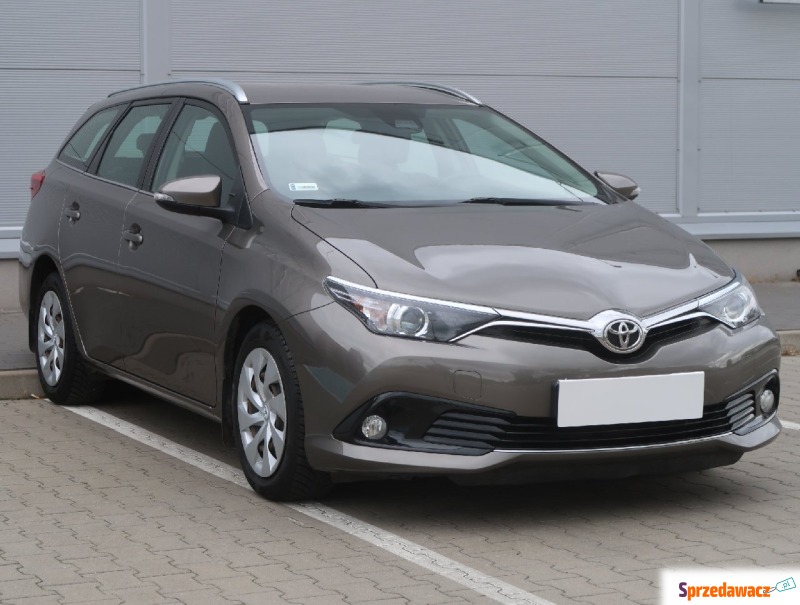 Toyota Auris  Kombi 2017,  1.4 benzyna - Na sprzedaż za 44 999 zł - Lublin