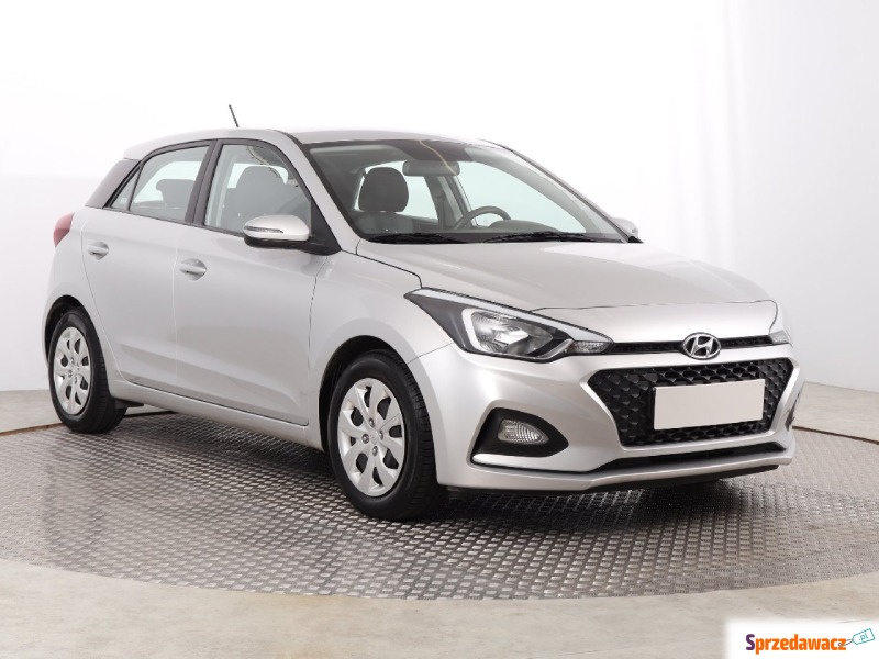 Hyundai i20  Hatchback 2019,  1.3 benzyna - Na sprzedaż za 47 999 zł - Katowice