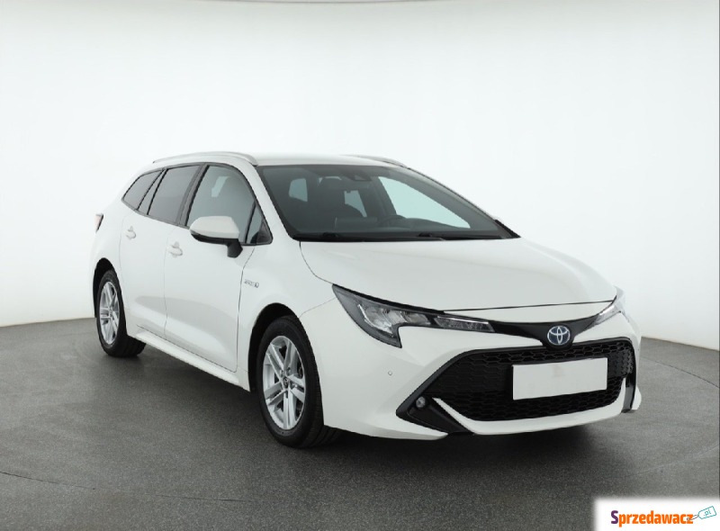 Toyota Corolla  Kombi 2019,  1.8 benzyna - Na sprzedaż za 79 999 zł - Piaseczno