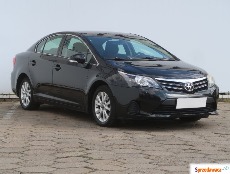 Toyota Avensis  Liftback 2012,  1.8 benzyna - Na sprzedaż za 27 999 zł - Łódź