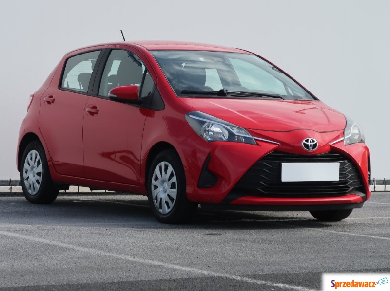 Toyota Yaris  Hatchback 2017,  1.0 benzyna - Na sprzedaż za 39 999 zł - Lublin