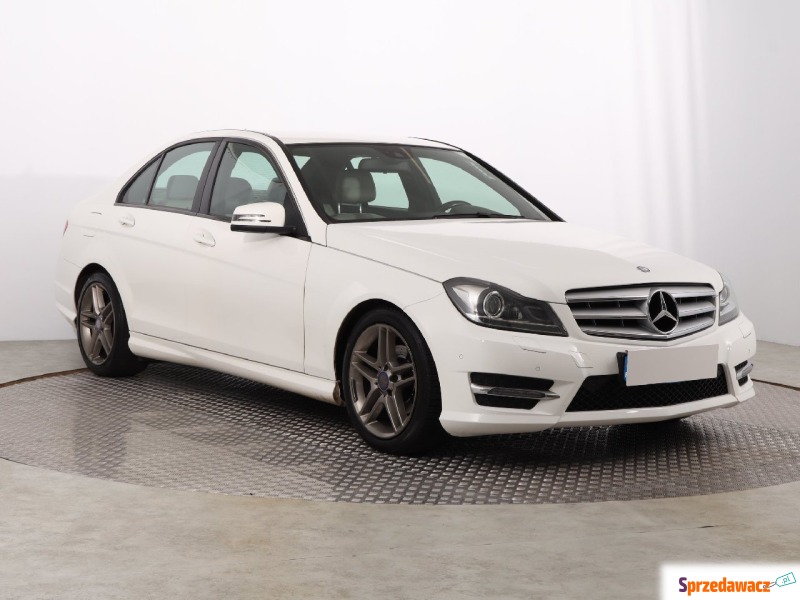 Mercedes - Benz C-klasa  Liftback 2012,  1.8 benzyna - Na sprzedaż za 48 999 zł - Katowice