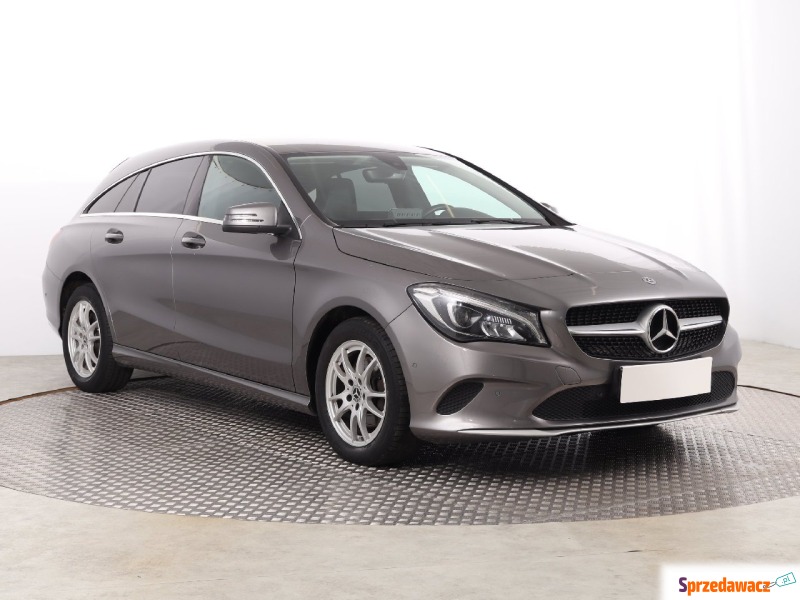 Mercedes - Benz CLA-klasa  Kombi 2018,  1.5 diesel - Na sprzedaż za 79 999 zł - Katowice