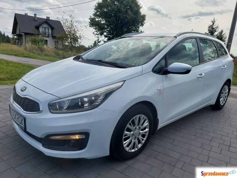 Kia Ceed 2017,  1.4 benzyna - Na sprzedaż za 39 800 zł - Rączna