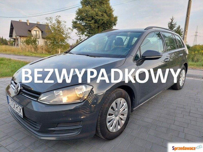 Volkswagen Golf 2015,  1.2 benzyna - Na sprzedaż za 33 900 zł - Rączna