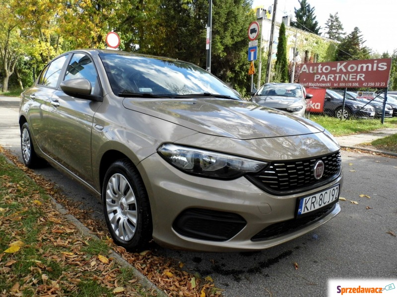 Fiat Tipo  Sedan/Limuzyna 2018,  1.4 benzyna - Na sprzedaż za 31 900 zł - Łódź