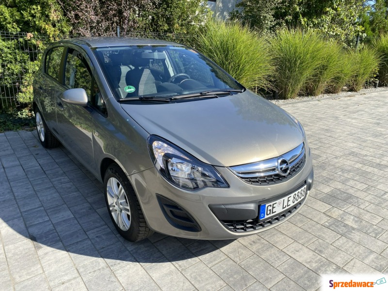 Opel Corsa  Coupe/Sportowy 2014,  1.4 benzyna - Na sprzedaż za 25 900 zł - Poznań