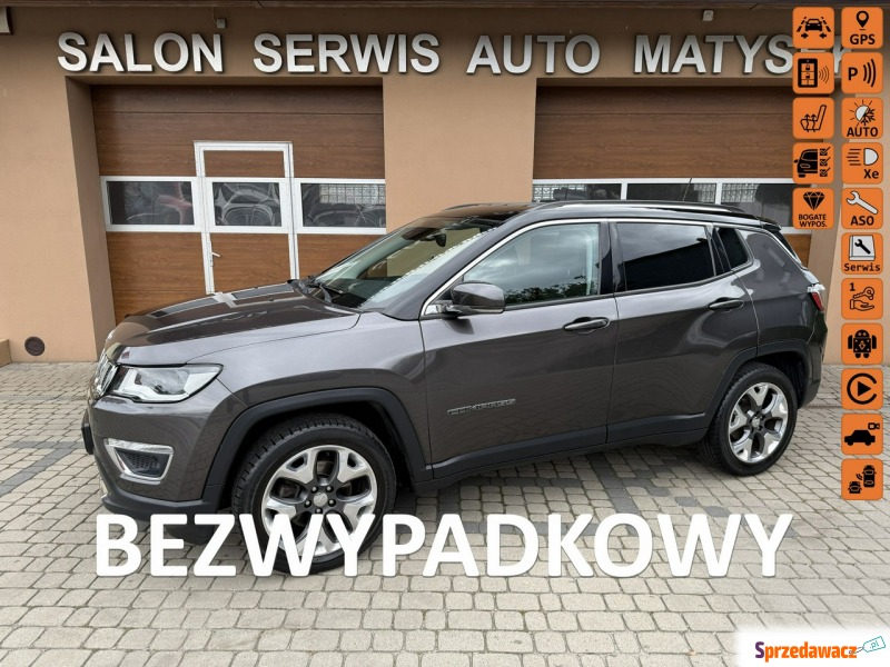 Jeep Compass  SUV 2017,  1.4 benzyna - Na sprzedaż za 79 900 zł - Orzech