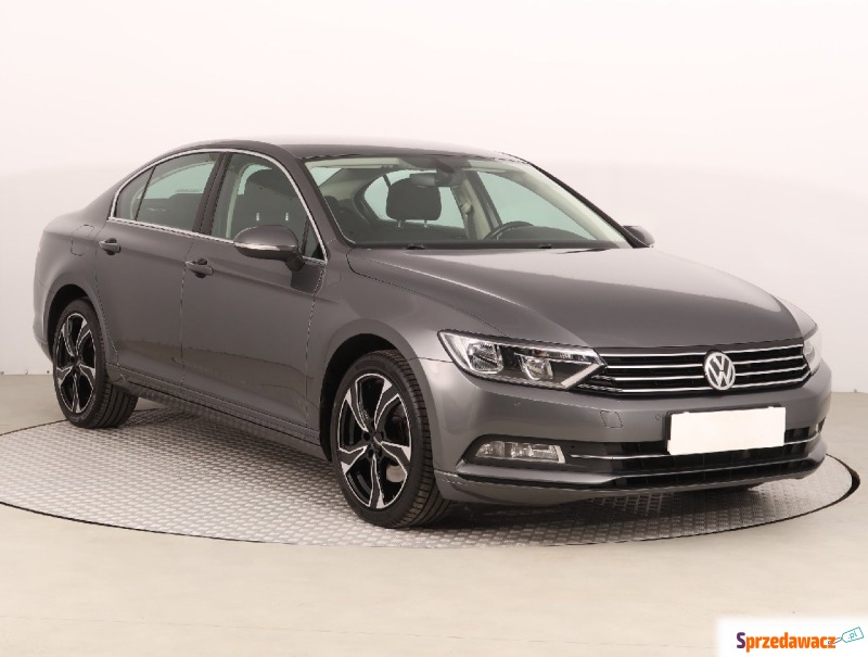 Volkswagen Passat  Liftback 2016,  2.0 diesel - Na sprzedaż za 59 999 zł - Szczecin