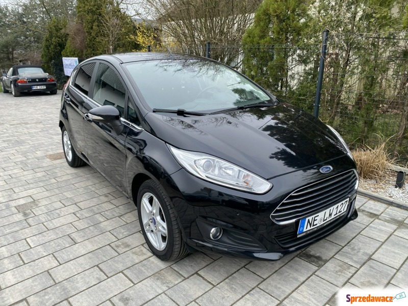 Ford Fiesta  Hatchback 2015,  1.3 diesel - Na sprzedaż za 25 900 zł - Poznań