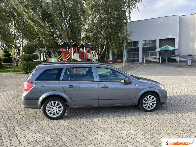 Opel Astra 2006,  2.0 diesel - Na sprzedaż za 6 300,00 zł - Głogów