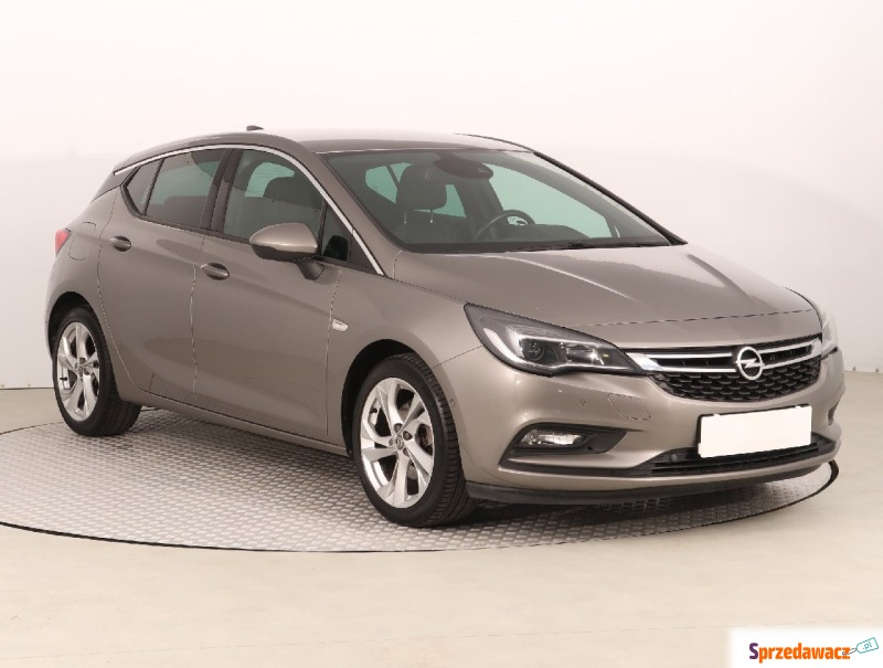 Opel Astra  Hatchback 2016,  1.6 benzyna - Na sprzedaż za 54 999 zł - Namysłów