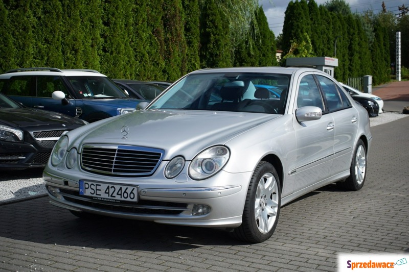 Mercedes - Benz E-klasa  Sedan/Limuzyna 2004,  5.0 benzyna+LPG - Na sprzedaż za 36 000 zł - Przeźmierowo