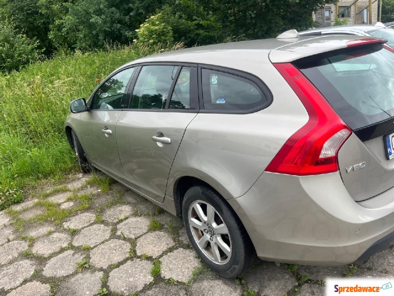 Volvo V60  Kombi 2011,  2.0 diesel - Na sprzedaż za 25 000 zł - Wierzchosławice