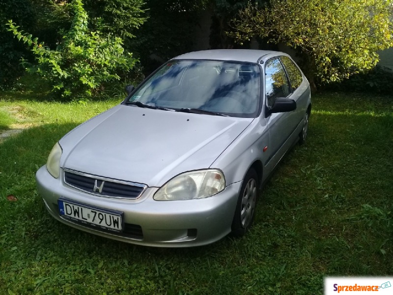 Honda Civic  Hatchback 2000,  1.4 benzyna - Na sprzedaż za 3 000,00 zł - Wołów