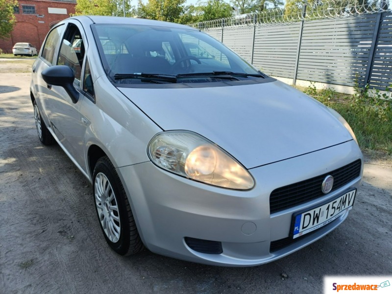 Fiat Grande Punto  Hatchback 2010,  1.4 benzyna - Na sprzedaż za 5 166,00 zł - Komorniki