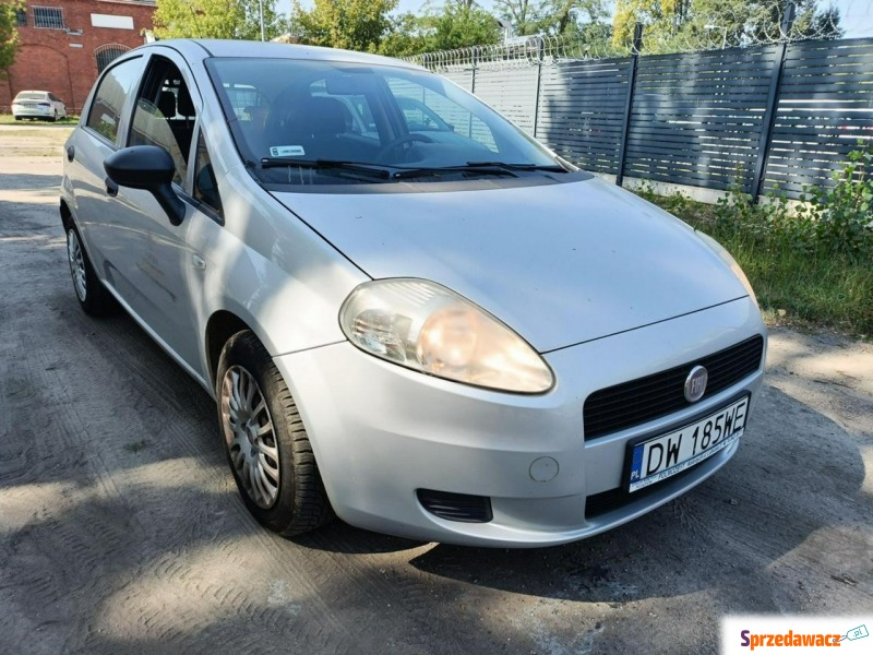 Fiat Grande Punto  Hatchback 2010,  1.4 benzyna - Na sprzedaż za 6 027,00 zł - Komorniki