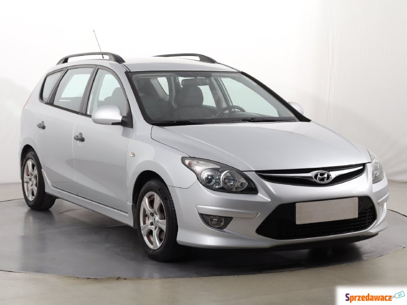 Hyundai i30  Kombi 2010,  1.6 diesel - Na sprzedaż za 17 999 zł - Katowice