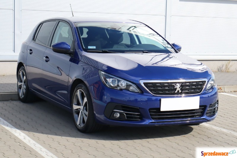 Peugeot 308  Hatchback 2018,  1.2 benzyna - Na sprzedaż za 53 999 zł - Tarnów