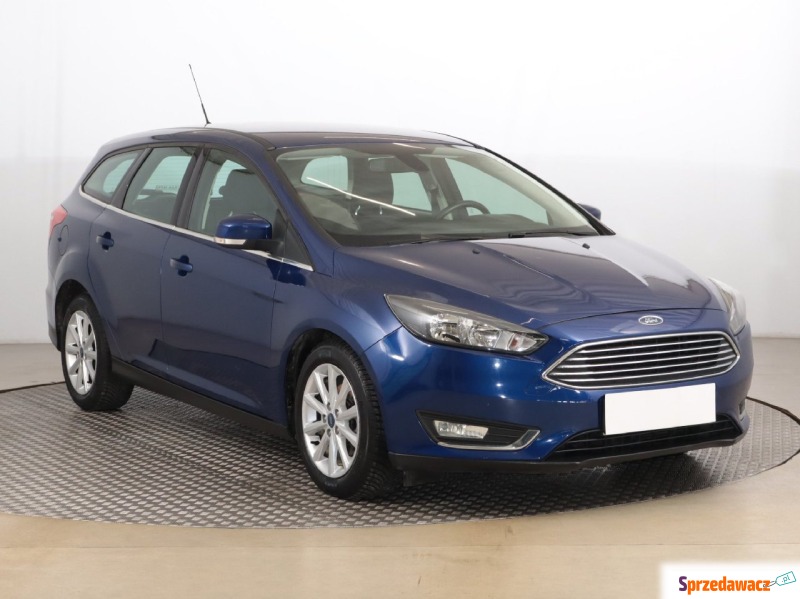 Ford Focus  Kombi 2015,  1.0 benzyna - Na sprzedaż za 23 999 zł - Zabrze