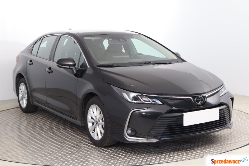 Toyota Corolla  Liftback 2019,  1.6 benzyna - Na sprzedaż za 67 999 zł - Bielany Wrocławskie