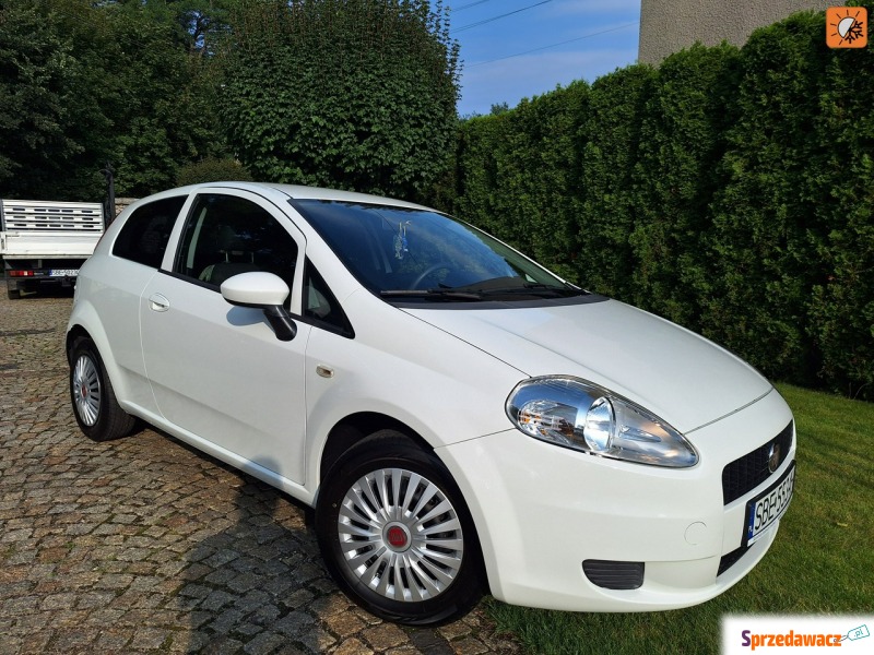 Fiat Grande Punto  Hatchback 2009,  1.3 benzyna - Na sprzedaż za 12 400 zł - Siewierz