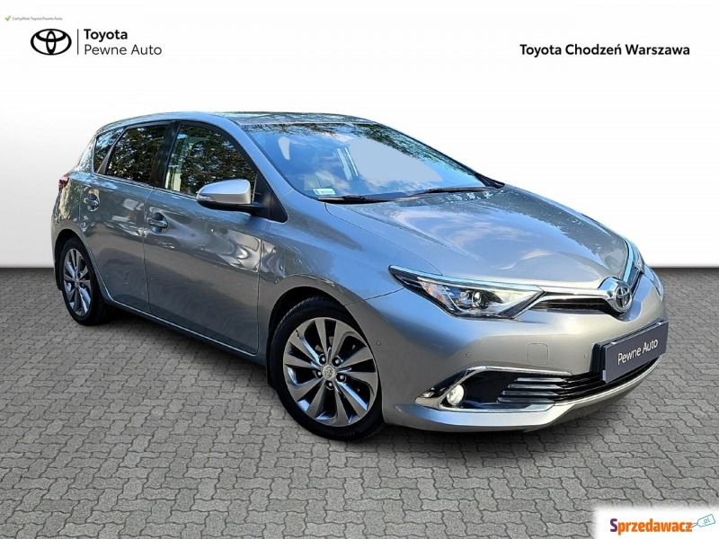 Toyota Auris  Hatchback 2017,  1.6 diesel - Na sprzedaż za 54 900 zł - Warszawa