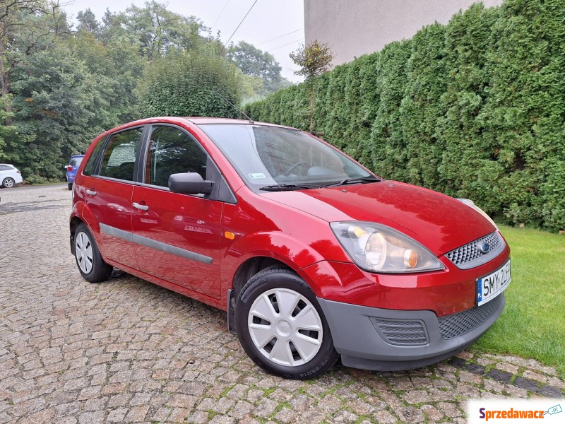 Ford Fiesta  Hatchback 2007,  1.3 benzyna - Na sprzedaż za 9 700,00 zł - Siewierz