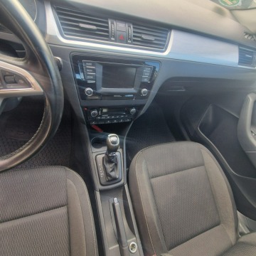 Skoda Rapid 2016,  1.4 diesel, automat - Na sprzedaż za 15 990 zł - Tomaszów Lubelski - zdjęcie 5