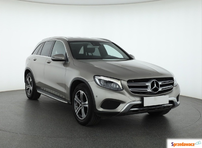 Mercedes - Benz GLC-klasa  SUV 2018,  2.0 benzyna - Na sprzedaż za 119 999 zł - Piaseczno