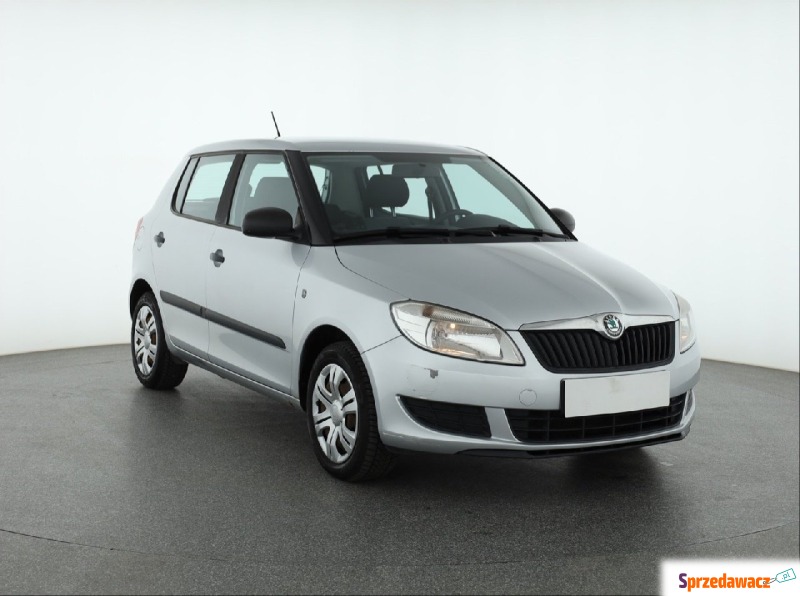 Skoda Fabia  Hatchback 2011,  1.2 benzyna - Na sprzedaż za 14 999 zł - Piaseczno