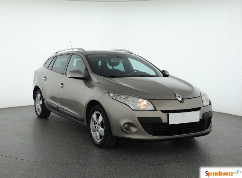 Renault Megane  Kombi 2011,  1.6 benzyna - Na sprzedaż za 13 999 zł - Piaseczno