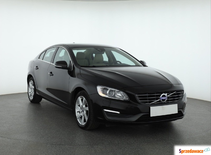 Volvo S60  Liftback 2014,  1.6 benzyna - Na sprzedaż za 45 999 zł - Piaseczno