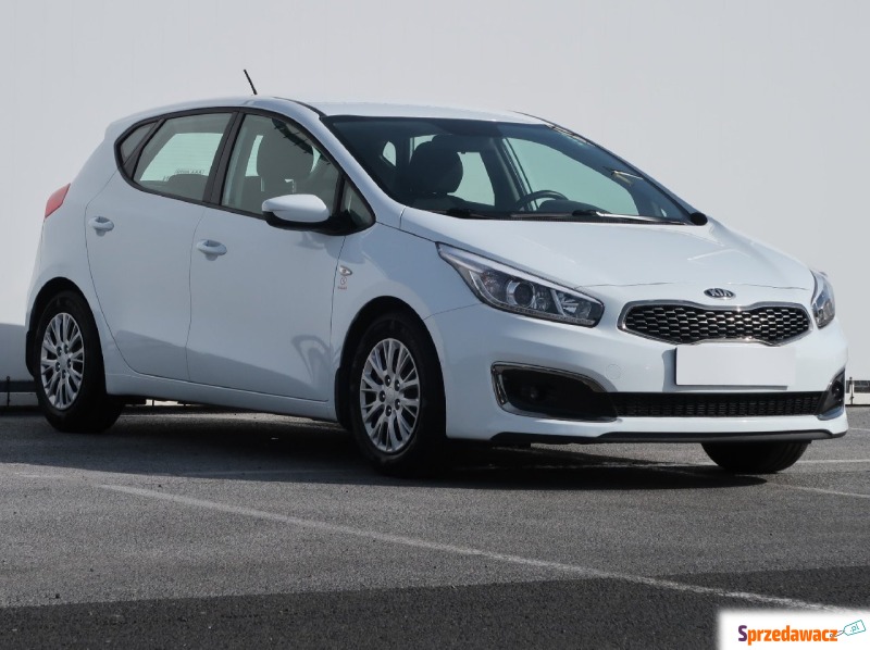 Kia Ceed  Hatchback 2017,  1.4 benzyna - Na sprzedaż za 46 999 zł - Lublin