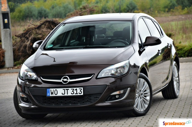 Opel Astra 2012,  1.4 benzyna - Na sprzedaż za 29 900 zł - Ostrów Mazowiecka