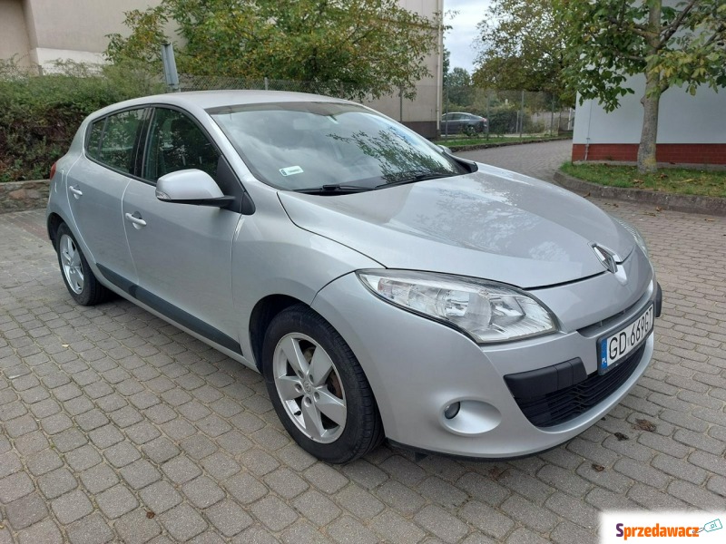 Renault Megane  Hatchback 2011,  1.6 benzyna - Na sprzedaż za 10 086 zł - Komorniki