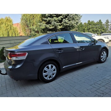 Toyota Avensis 2011,  1.8 benzyna - Na sprzedaż za 34 900 zł - Strzegom - zdjęcie 5